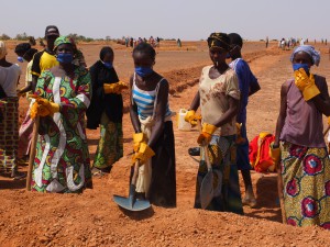 写真②土地整備に携わる人びと