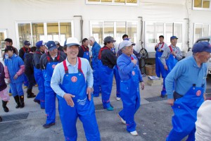 南三陸の漁業者に防寒着を提供 ピースウィンズ・ジャパン