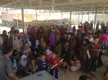 ドミズキャンプのシリア難民(ピースウィンズ・ジャパン)