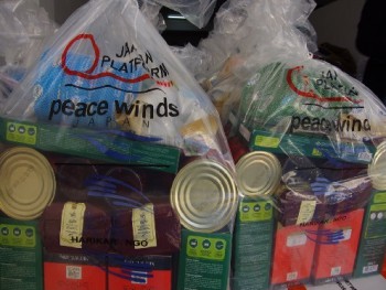 ピースウィンズ・ジャパンからの支援物資