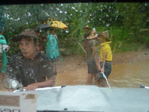 ミャンマー井戸