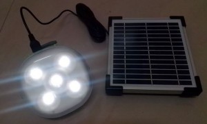 ソーラーランタン写真（PWJ)