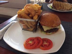 そのレストランで食べたハンバーガー